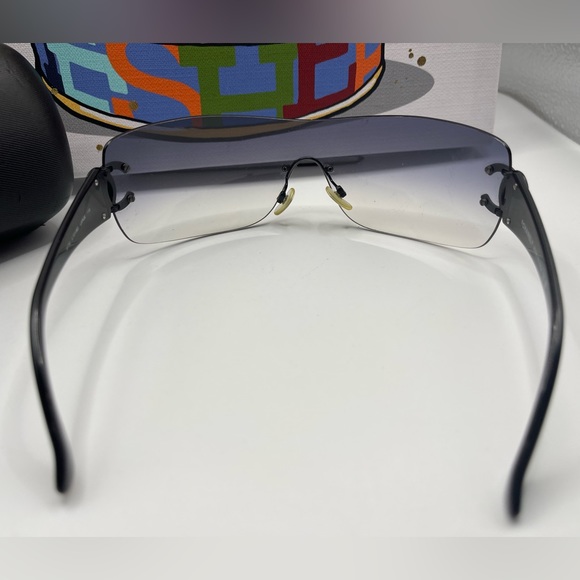 FIRM - Authentic Chanel Ombré Sunglasses - Picture 7 of 16